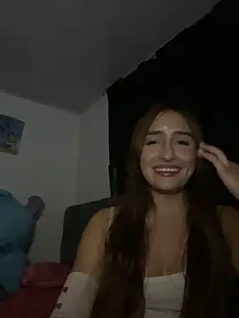 Snapshot of Leah_moon1 chatting on April 2026 03:15:01 AM Leah moon1 online show from April 2026 03:15:01 AM