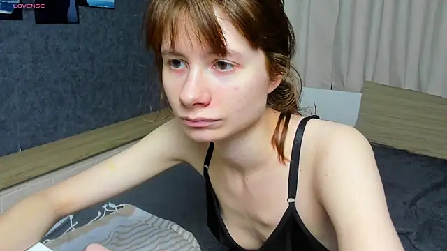Snapshot of EvelynJin_ chatting on October 2025 04:18:01 PM EvelynJin online show from October 2025 04:18:01 PM