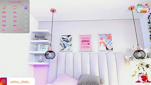 Isabella  gonzalez  online show from December 2025 03:26:02 AM