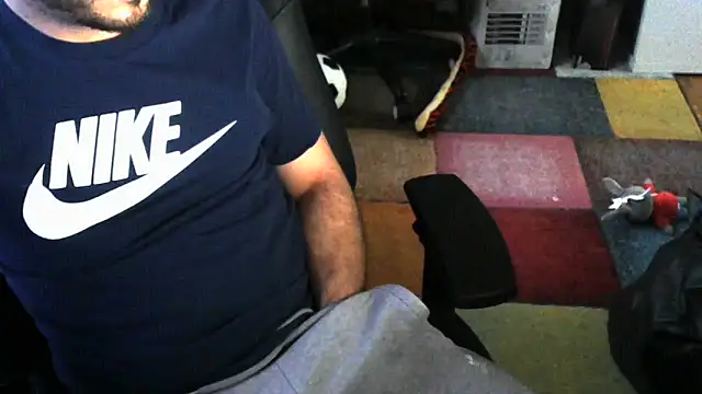 AlexGogo23 online show from November 2025 02:05:01 PM