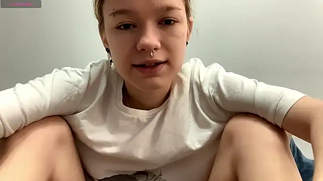 LorRebak online show from October 2025 10:37:02 AM