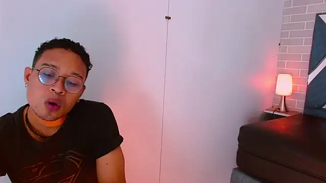 Snapshot of Jayden_Morris chatting on February 2026 07:32:02 PM Jayden Morris online show from February 2026 07:32:02 PM