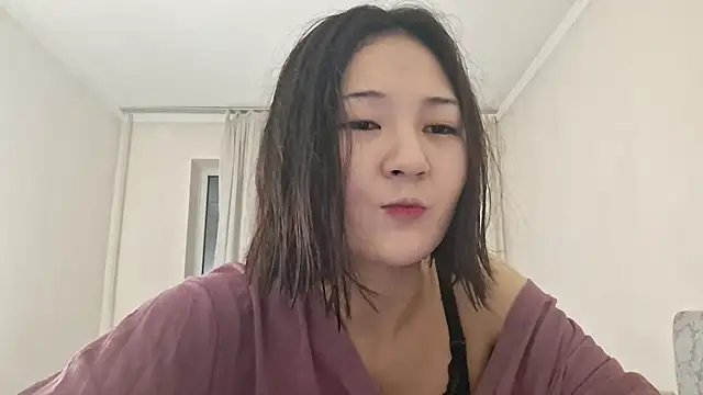 Snapshot of Lyndasilk chatting on March 2026 03:30:01 PM Lyndasilk online show from March 2026 03:30:01 PM