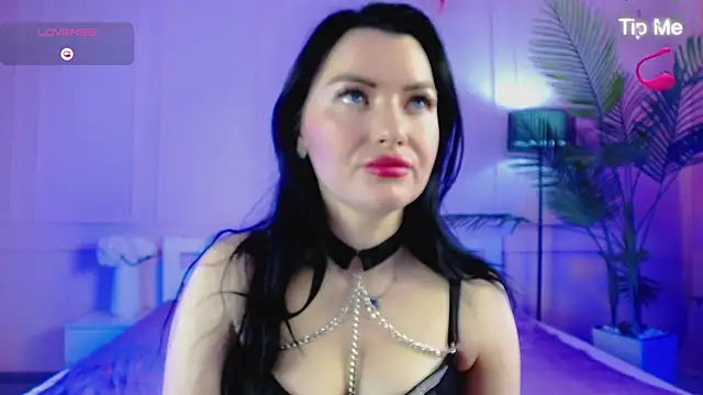 EvaBilss online show from April 2026 06:52:01 AM