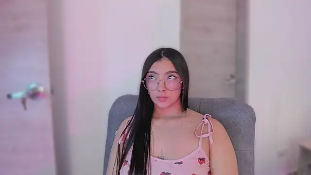 MirandaJohnson  online show from October 2025 12:06:02 PM