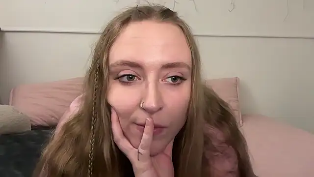 Snapshot of Pattyworld69 chatting on May 2026 05:34:02 AM Pattyworld69 online show from May 2026 05:34:02 AM