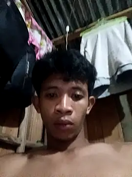 Snapshot of Edrial- chatting on November 2025 02:06:01 PM Edrial- online show from November 2025 02:06:01 PM