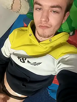 Kamil175272 online show from November 2025 11:25:02 PM