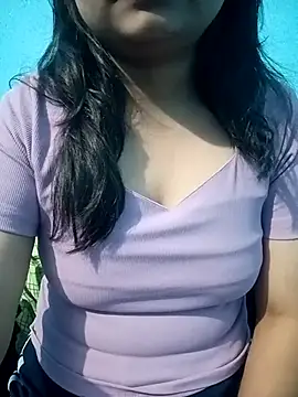 Model Show01 online show from October 2025 04:33:01 PM