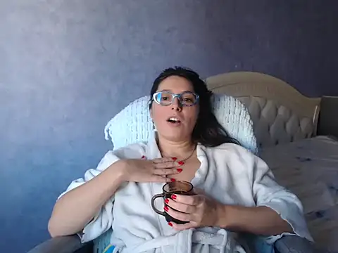 LuckyLisa23 online show from November 2025 10:28:02 AM