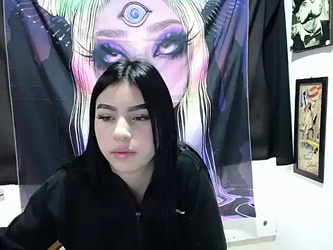 Snapshot of AlanaCollins- chatting on October 2025 11:33:02 AM AlanaCollins- online show from October 2025 11:33:02 AM