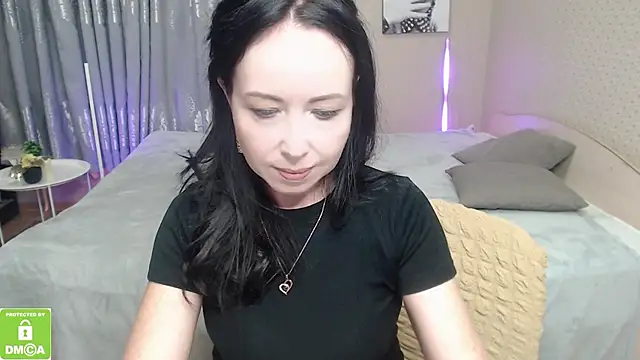 Snapshot of beautiful_moon3 chatting on October 2025 12:50:02 PM beautiful moon3 online show from October 2025 12:50:02 PM