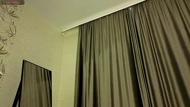 MissPompadure online show from January 2026 10:04:01 PM