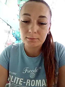 Snapshot of HollyDollsi chatting on October 2025 10:15:02 AM HollyDollsi online show from October 2025 10:15:02 AM
