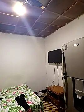 lacrespa24 online show from October 2025 09:20:01 PM