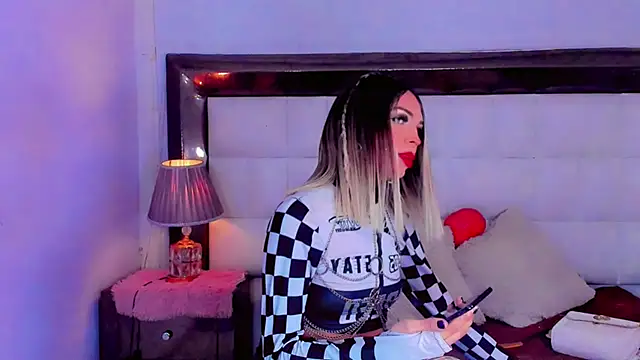 Snapshot of cute_ts_doll chatting on November 2025 11:23:02 AM cute ts doll online show from November 2025 11:23:02 AM