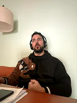 ReDiBastoni90 online show from November 2025 10:26:01 AM