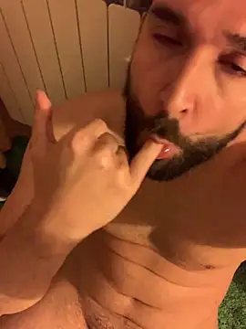 ReDiBastoni90 online show from April 2026 09:09:02 PM