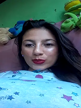 Snapshot of Naomy-daviis chatting on October 2025 10:10:01 PM Naomy-daviis online show from October 2025 10:10:01 PM