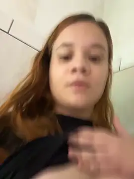 ruivinhadancer online show from December 2025 01:31:02 PM