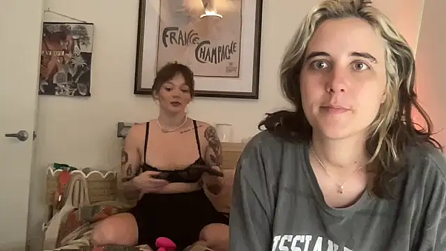 Snapshot of lill_daddysgirl chatting on October 2025 04:09:02 PM lill daddysgirl online show from October 2025 04:09:02 PM