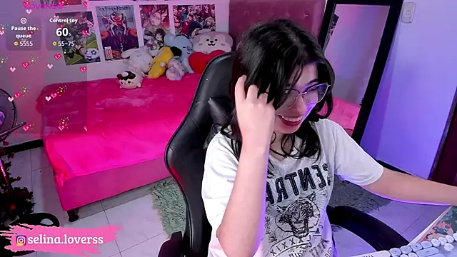 selina lovers  online show from April 2026 03:21:01 AM