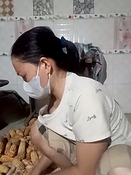 nat-tri online show from October 2025 10:37:02 AM