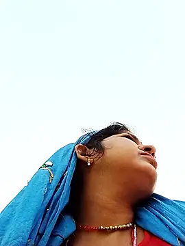 Karishma cute online show from November 2025 11:42:02 AM