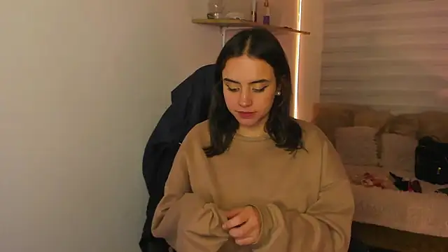 Emily Lindey online show from October 2025 03:29:02 AM