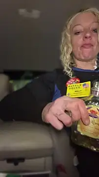 queenkelly1234 online show from April 2026 06:38:01 AM