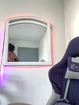 La-Gatiita-trans online show from November 2025 08:41:02 PM