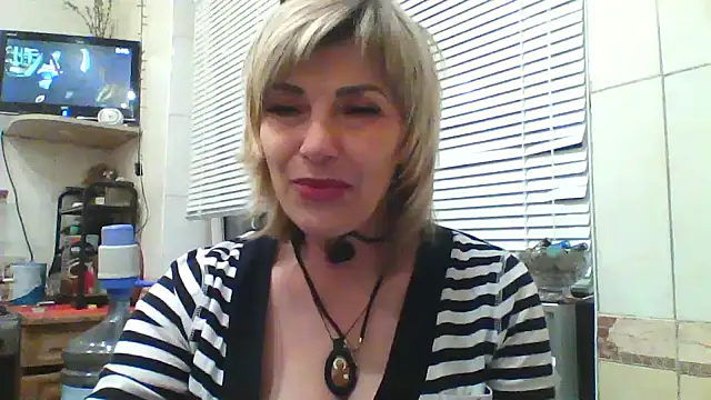 Snapshot of Lia_Ray chatting on October 2025 07:38:01 PM Lia Ray online show from October 2025 07:38:01 PM