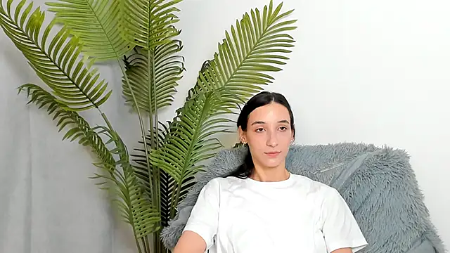 Snapshot of HayleySalahubdin chatting on October 2025 03:13:01 PM HayleySalahubdin online show from October 2025 03:13:01 PM