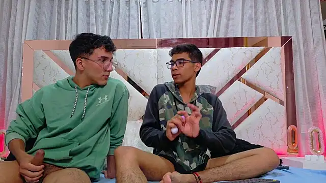 Desire4Duo online show from October 2025 01:07:02 PM