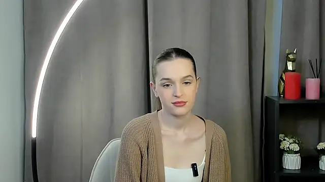 Snapshot of BritneySabeiha chatting on October 2025 03:23:02 PM BritneySabeiha online show from October 2025 03:23:02 PM