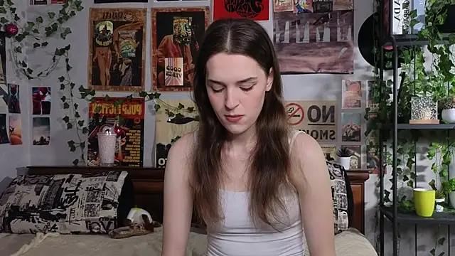 Snapshot of BritneySabeiha chatting on October 2025 06:09:01 PM BritneySabeiha online show from October 2025 06:09:01 PM