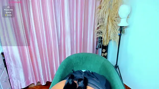 Maximiliano-03 online show from October 2025 12:57:01 AM