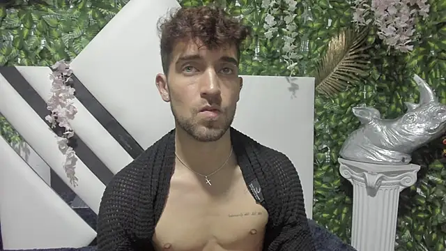 BOTTOM DACER online show from October 2025 07:36:01 PM