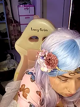 111lucygrim111 online show from October 2025 07:47:02 PM