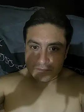 Snapshot of checheludo23 chatting on October 2025 05:30:01 AM checheludo23 online show from October 2025 05:30:01 AM