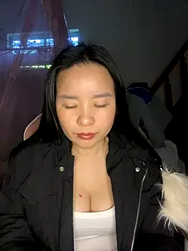 Listen-ly online show from December 2025 03:23:01 AM