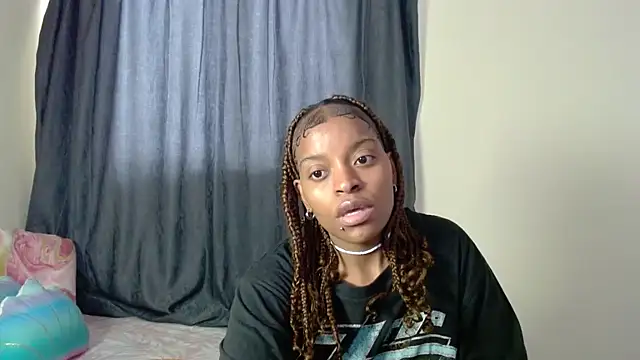 fifiqueen25 online show from March 2026 01:16:02 PM