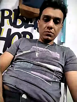 Snapshot of Albertlaynver chatting on October 2025 02:22:02 AM Albertlaynver online show from October 2025 02:22:02 AM