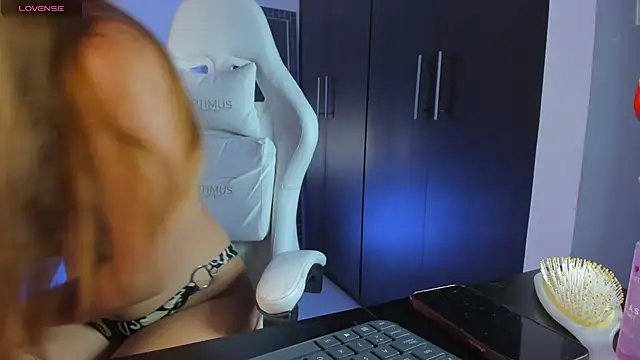 kittyrush  online show from April 2026 01:42:02 AM