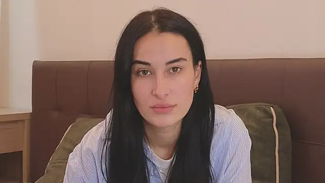 Snapshot of CocoTrap chatting on October 2025 07:32:01 AM CocoTrap online show from October 2025 07:32:01 AM