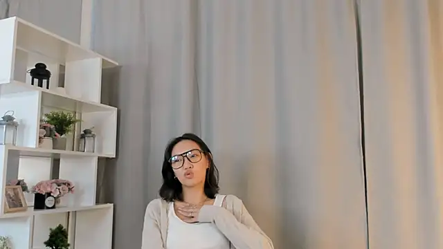 LorenaMarer online show from October 2025 09:20:01 AM