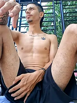 Snapshot of Luciferinthestreet chatting on October 2025 02:06:02 PM Luciferinthestreet online show from October 2025 02:06:02 PM