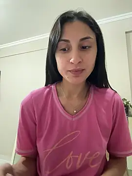 Snapshot of itsmiasofia chatting on June 2026 11:51:01 PM itsmiasofia online show from June 2026 11:51:01 PM