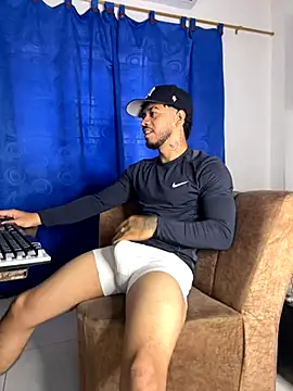 Kylian Alessandro online show from October 2025 11:55:02 AM