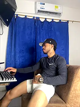 Kylian Alessandro online show from November 2025 06:58:02 AM